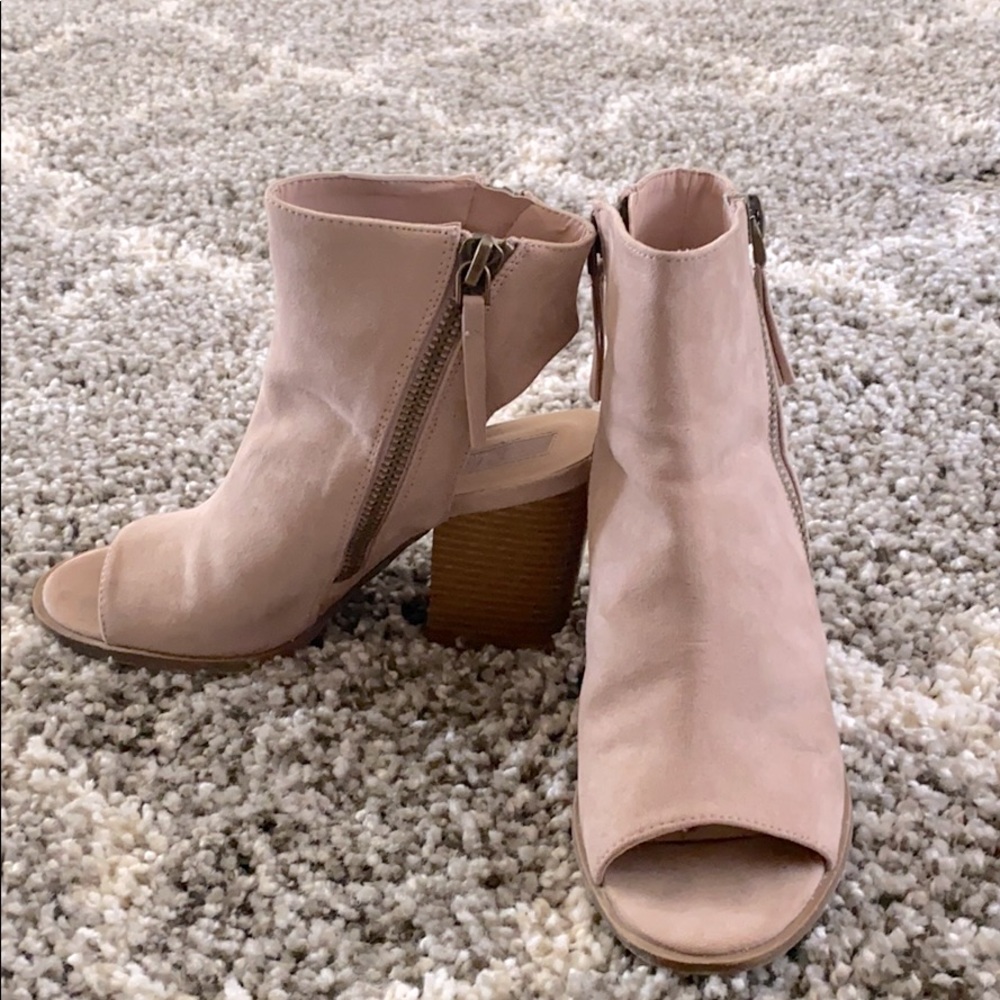 Suede Nude Block Heel Shoes